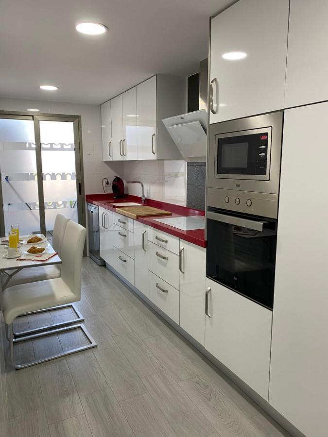 クリェラ1A Linea Con Piscina Nuevoアパートメント エクステリア 写真