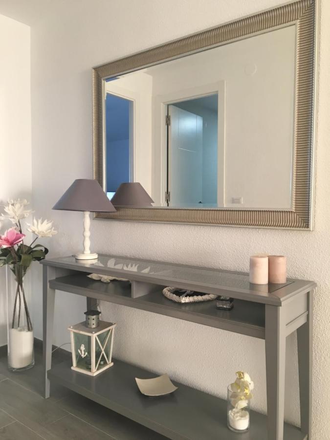 クリェラ1A Linea Con Piscina Nuevoアパートメント エクステリア 写真